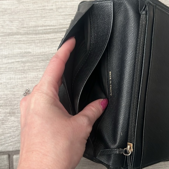 Chanel CC Button Black Leather Bifold Wallet EUC - Picture 9 of 13